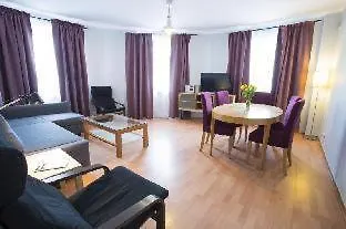 ורשה Royal Route Residence מלון דירות